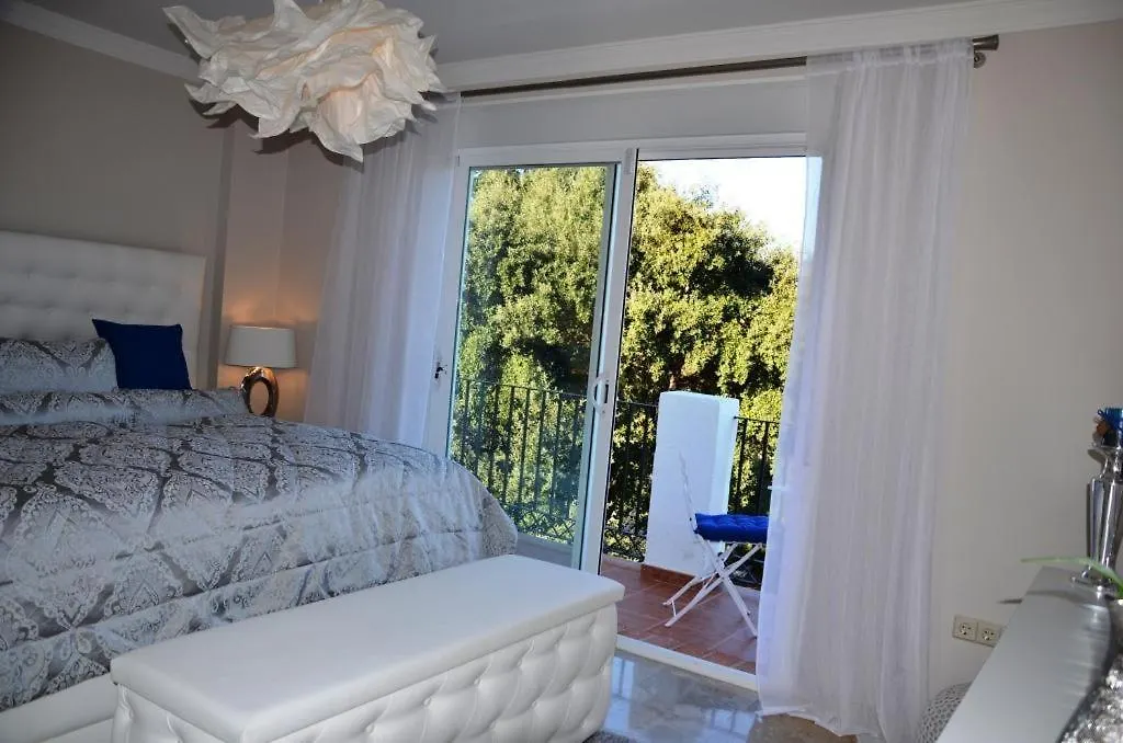 Penthouse Mit Privatem Jacuzzi In Marbella - La Mairena Apartment Ojen